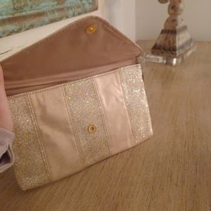 Gold clutch